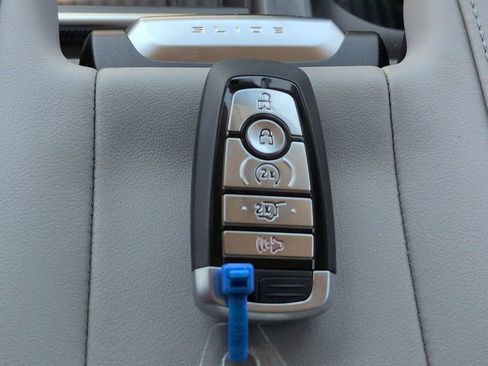 New 2026 Ford Expedition Active RWD image 33