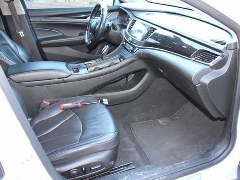 Used 2017 Buick LaCrosse Essence image 17