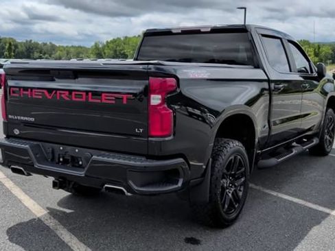 Used 2021 Chevrolet Silverado 1500 LT Trail Boss AWD/4WD image 8