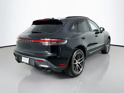 Certified 2026 Porsche Macan AWD/4WD image 9