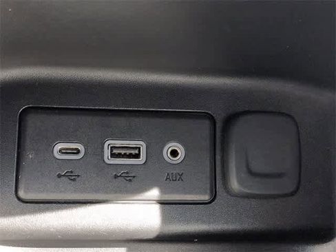 Used 2020 Chevrolet Equinox LT image 31