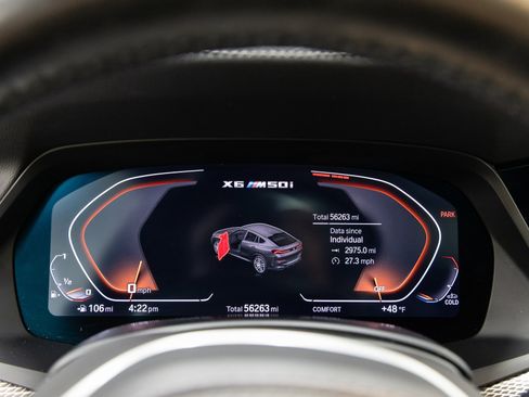 Used 2020 BMW X6 M50i image 17