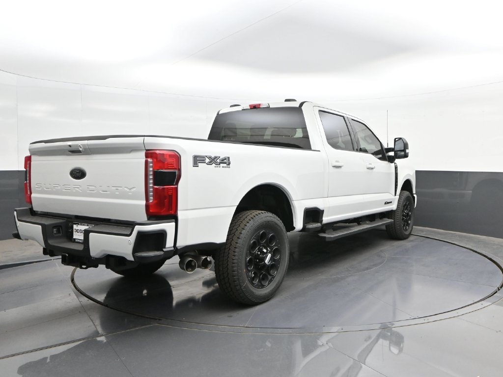 New 2026 Ford F250 Lariat w/ Black Appearance Package AWD/4WD image 11