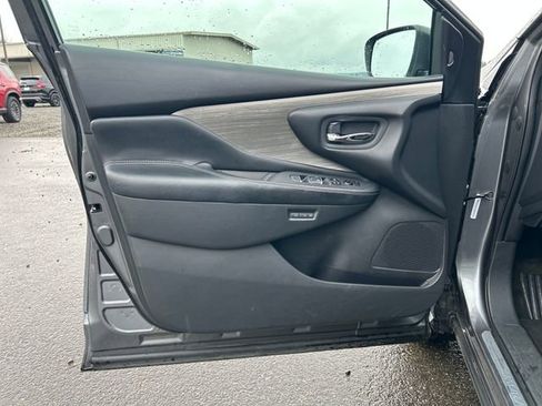 Used 2016 Nissan Murano Platinum image 17