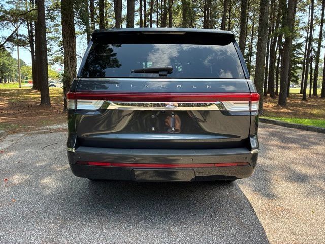 Certified 2023 Lincoln Navigator Reserve AWD/4WD image 4