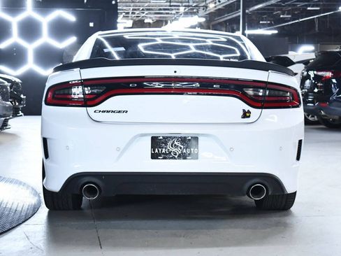 Used 2022 Dodge Charger Scat Pack RWD image 9