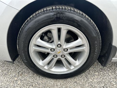 Used 2017 Chevrolet Cruze LT w/ Convenience Package image 10