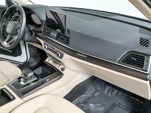 Used 2022 Audi Q5 2.0T Premium Plus image 24
