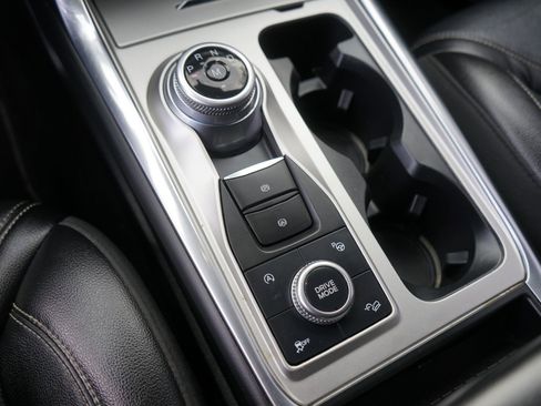 Used 2020 Ford Explorer ST w/ ST Street Pack image 23