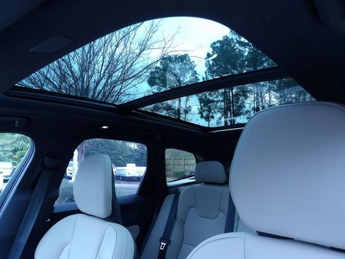 New 2026 Volvo XC60 B5 Plus w/ Protection Package Premier image 14