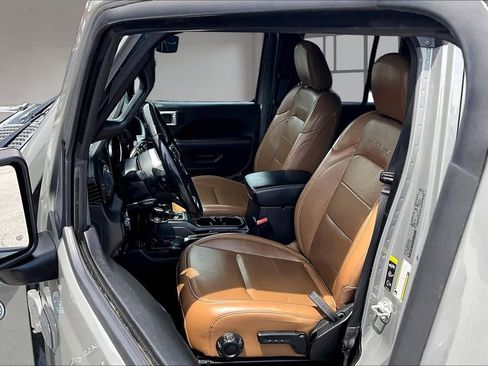 Used 2022 Jeep Wrangler Unlimited Sahara w/ Cold Weather Group AWD/4WD image 26