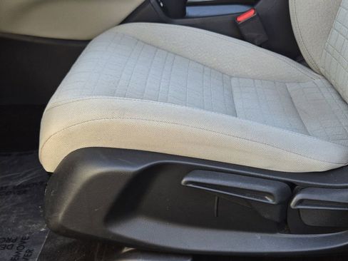 Used 2023 Honda HR-V LX image 31