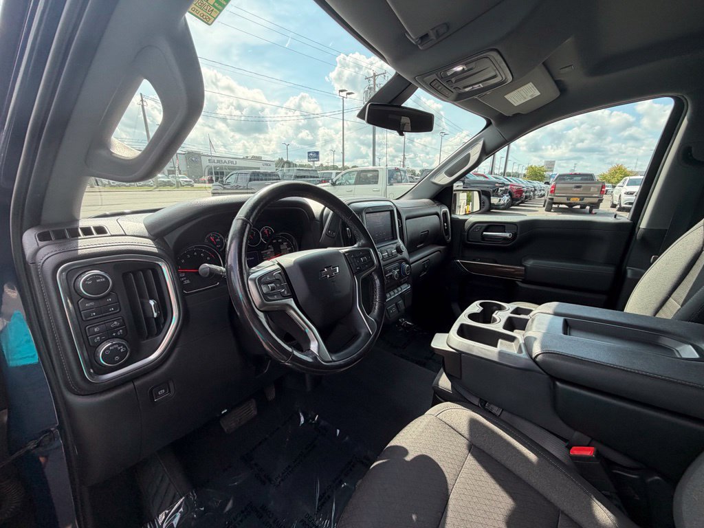 Used 2022 Chevrolet Silverado 1500 RST AWD/4WD image 11