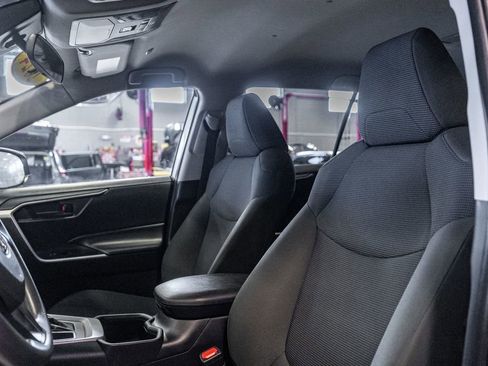 Used 2024 Toyota RAV4 LE image 17