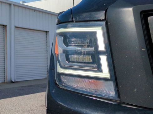 Used 2020 Nissan Titan PRO-4X w/ Pro-4x Utility Package image 10