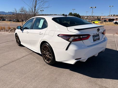 Used 2023 Toyota Camry SE image 5
