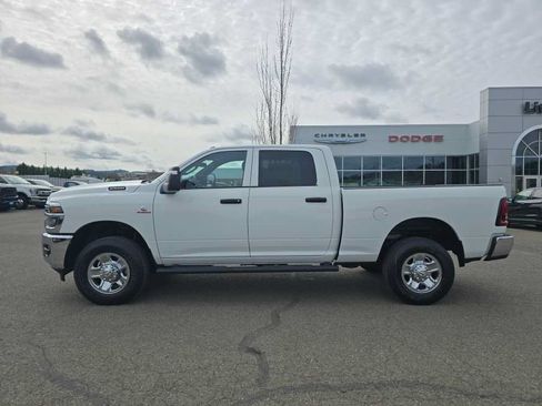 New 2026 RAM 2500 Tradesman AWD/4WD image 2