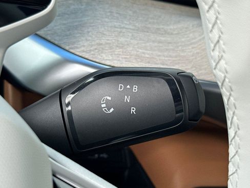 New 2025 Volkswagen ID. Buzz 1st Edition image 22