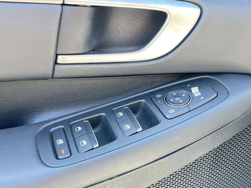 Used 2025 Hyundai Sonata SEL FWD image 11