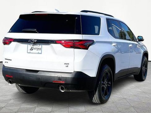 Used 2023 Chevrolet Traverse LT w/ Midnight/Sport Edition image 5