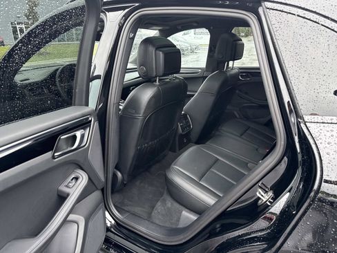 Used 2023 Porsche Macan Turbo AWD/4WD image 15