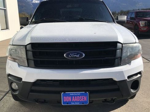 Used 2017 Ford Expedition XL w/ Fleet Convenience Package image 2