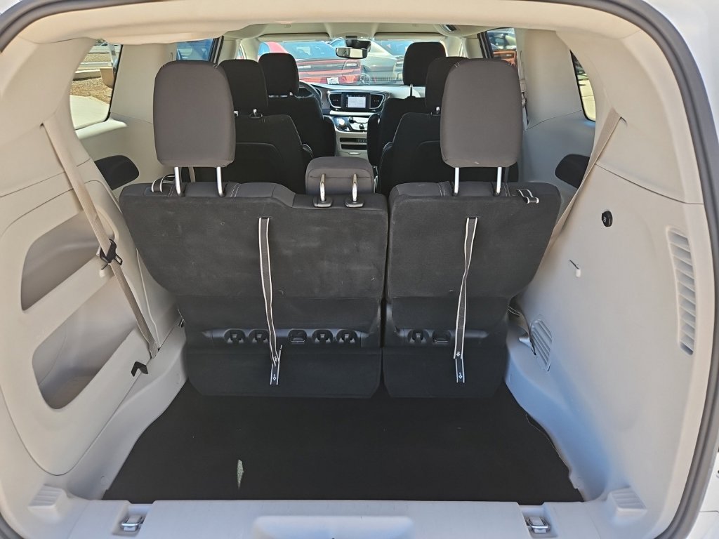 Used 2024 Chrysler Voyager LX FWD image 16