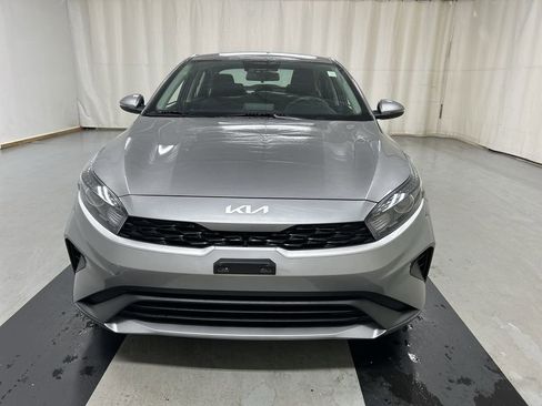 Certified 2023 Kia Forte LXS w/ LXS Technology Package FWD image 3