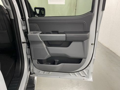 Used 2025 Ford F150 XLT w/ Equipment Group 301A Standard image 12