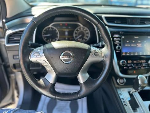 Used 2018 Nissan Murano SV image 46