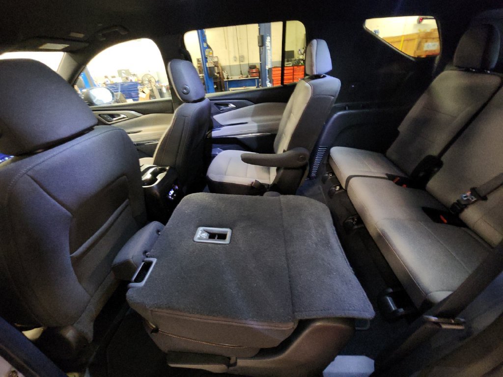 Used 2026 Chevrolet Traverse LT w/ Driver Confidence Package AWD/4WD image 39
