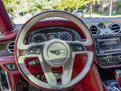 Used 2019 Bentley Bentayga image 83