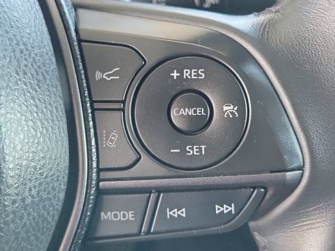 Used 2024 Toyota Camry XSE FWD image 9