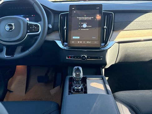 New 2026 Volvo XC90 B6 Plus w/ Protection Package image 15