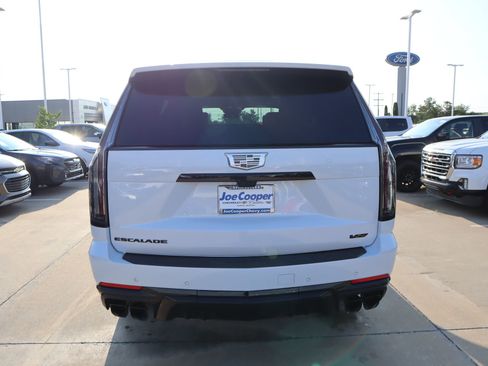 New 2026 Cadillac Escalade V w/ LPO, ONYX Package AWD/4WD image 27