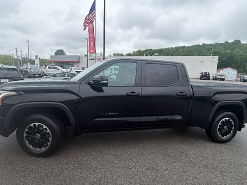 Used 2022 Toyota Tundra SR5 w/ TRD Off-Road Premium Package AWD/4WD image 2