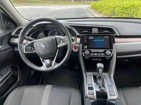 Used 2020 Honda Civic EX image 2