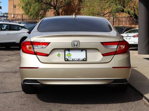 Used 2018 Honda Accord LX image 11