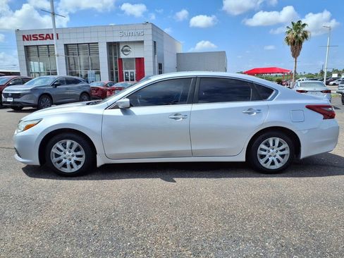 Used 2018 Nissan Altima 2.5 S w/ S Convenience Package FWD image 5