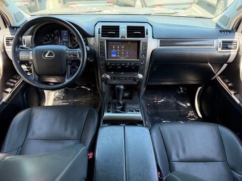 Used 2017 Lexus GX 460 w/ Navigation Package AWD/4WD image 35