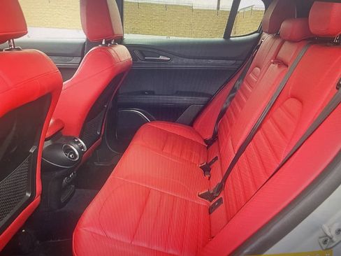Used 2022 Alfa Romeo Stelvio Sprint image 12