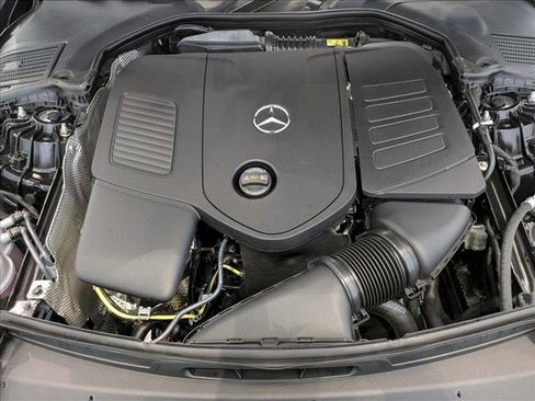Certified 2025 Mercedes-Benz C 300 4MATIC Sedan image 18