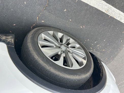 Used 2019 Buick Encore Preferred image 14