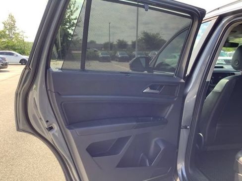 Used 2021 Volkswagen Atlas SEL AWD/4WD image 20