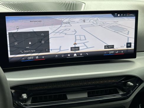 Used 2025 BMW 230i xDrive 230i xDrive w/ Premium Package image 13