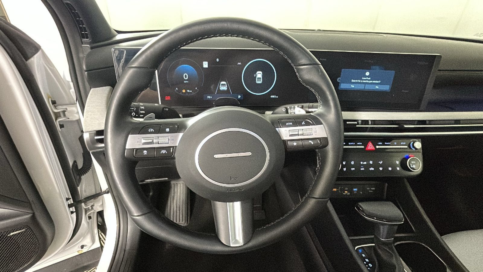 New 2026 Hyundai Santa Cruz Limited AWD/4WD image 17