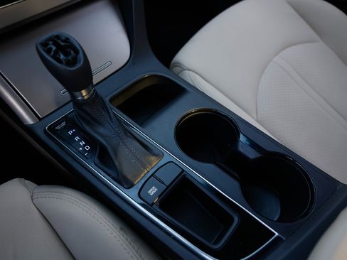 Used 2015 Hyundai Sonata SE image 31