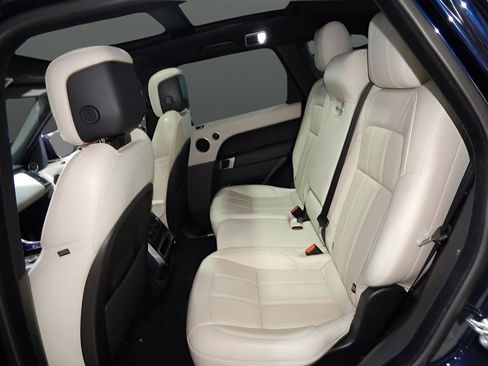 Used 2020 Land Rover Range Rover Sport HSE AWD/4WD image 17