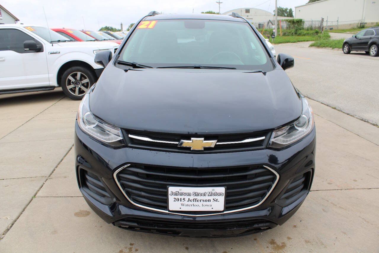 Used 2021 Chevrolet Trax LT AWD/4WD image 3