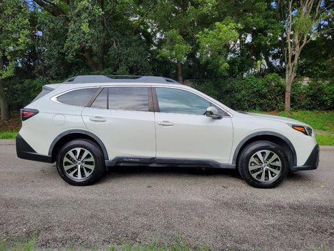 Used 2020 Subaru Outback Premium w/ Popular Package #1 AWD/4WD image 8